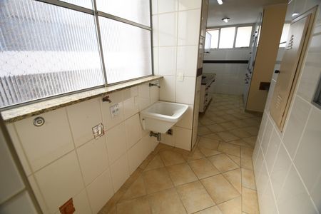 Apartamento à venda com 95m², 3 quartos e 1 vagaÁrea de Serviço