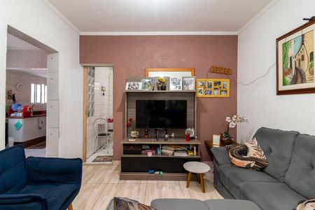 Sala de casa à venda com 7 quartos, 183m² em Vila Dionisia, São Paulo