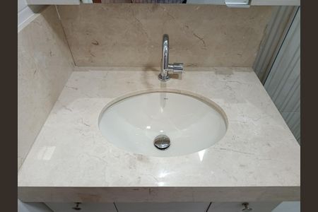 Studio para alugar com 25m², 1 quarto e sem vaga Studio para alugar com 25m², 1 quarto e sem vagaBanheiro Social