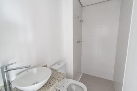 Banheiro de kitnet/studio à venda com 1 quarto, 29m² em Vila Dom Pedro I, São Paulo