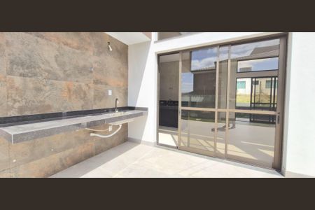 Casa de condomínio à venda com 525m², 4 quartos e 4 vagas Casa de condomínio à venda com 525m², 4 quartos e 4 vagasÁrea gourmet