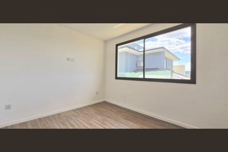 Casa de condomínio à venda com 525m², 4 quartos e 4 vagas Casa de condomínio à venda com 525m², 4 quartos e 4 vagasSuíte 1
