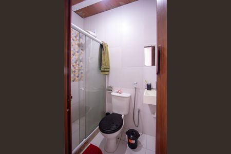 Casa para alugar com 100m², 2 quartos e 1 vaga Casa para alugar com 100m², 2 quartos e 1 vagaBanheiro