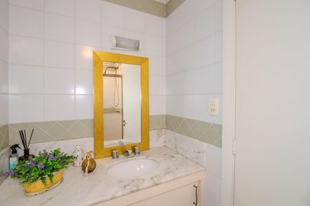 Apartamento para alugar com 141m², 2 quartos e 2 vagasBanheiro Social