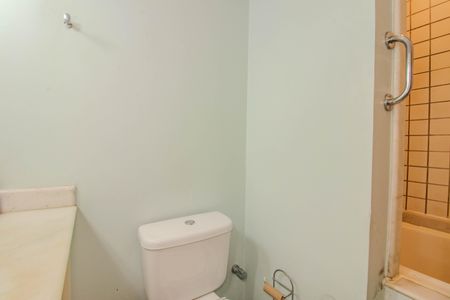 Apartamento para alugar com 141m², 2 quartos e 2 vagasBanheiro da Suíte