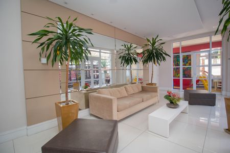 Apartamento à venda com 75m², 3 quartos e 2 vagasHall social