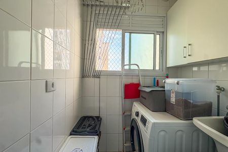 Apartamento à venda com 45m², 2 quartos e 1 vaga Apartamento à venda com 45m², 2 quartos e 1 vagaÁrea de Serviço