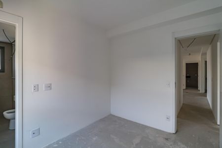 Apartamento à venda com 141m², 3 quartos e 2 vagasSuíte 2