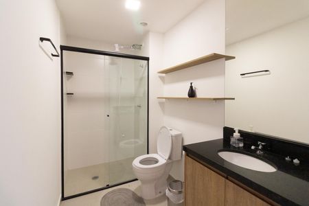 Banheiro Social de apartamento para alugar com 1 quarto, 24m² em Vila Butantã, São Paulo