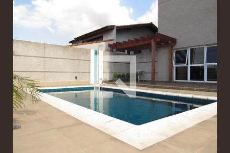 Apartamento à venda com 64m², 3 quartos e 2 vagas Apartamento à venda com 64m², 3 quartos e 2 vagasÁrea comum - Piscina