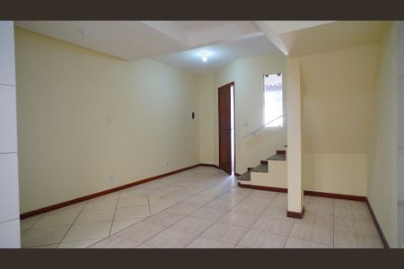 Sala  de casa para alugar com 2 quartos, 90m² em São João do Rio Vermelho, Florianópolis