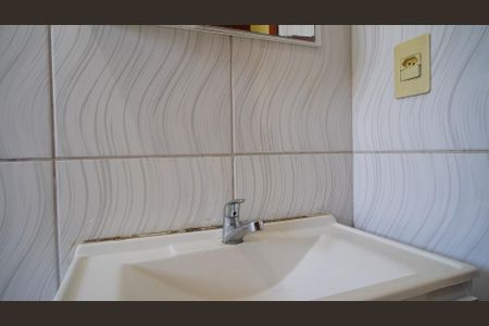 Casa para alugar com 90m², 2 quartos e 1 vaga Casa para alugar com 90m², 2 quartos e 1 vagaBanheiro