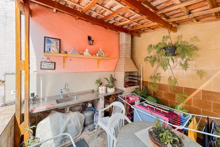 Casa à venda com 90m², 3 quartos e 1 vagaÁrea de Lazer e Churrasqueira