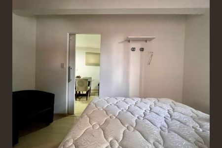 Quarto de apartamento à venda com 1 quarto, 55m² em Centro, Campinas