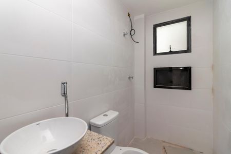 Banheiro de apartamento à venda com 1 quarto, 33m² em Parada Inglesa, São Paulo