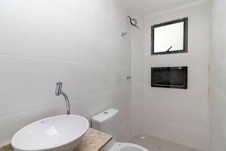 Banheiro de apartamento à venda com 1 quarto, 31m² em Parada Inglesa, São Paulo