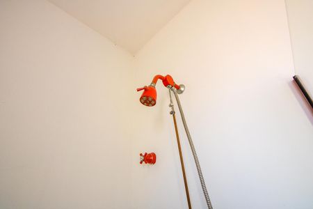 Casa à venda com 567m², 3 quartos e 8 vagasBanheiro da Suíte 2