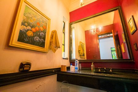 Casa à venda com 567m², 3 quartos e 8 vagasLavabo