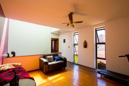 Casa à venda com 567m², 3 quartos e 8 vagasSala 4