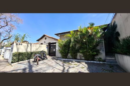 Casa à venda com 567m², 3 quartos e 8 vagasFachada