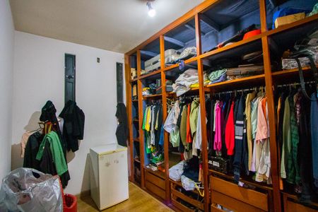 Casa à venda com 567m², 3 quartos e 8 vagasCloset da Suíte 1