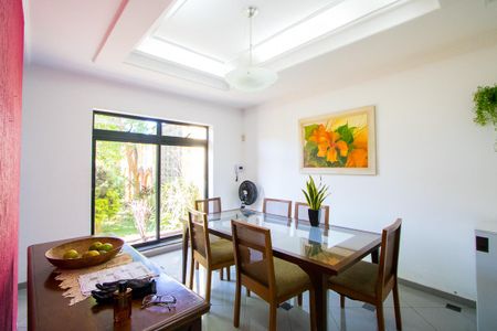 Casa à venda com 567m², 3 quartos e 8 vagasSala 2