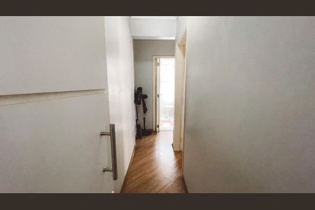 Apartamento à venda com 62m², 2 quartos e 1 vagaCorredor