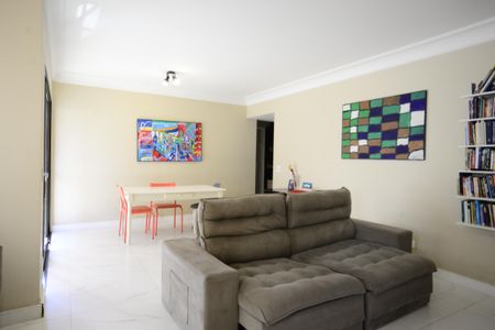 Apartamento para alugar com 120m², 3 quartos e 2 vagasSala