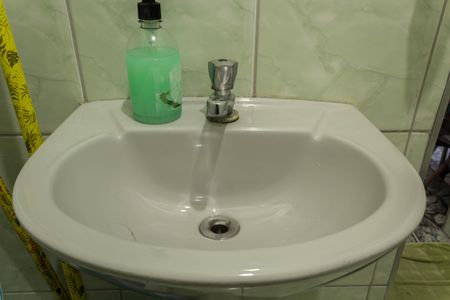 Casa à venda com 90m², 2 quartos e sem vaga Casa à venda com 90m², 2 quartos e sem vagaBanheiro de Serviço