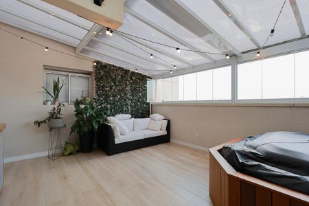 Apartamento à venda com 103m², 2 quartos e 2 vagas Apartamento à venda com 103m², 2 quartos e 2 vagasVaranda gourmet