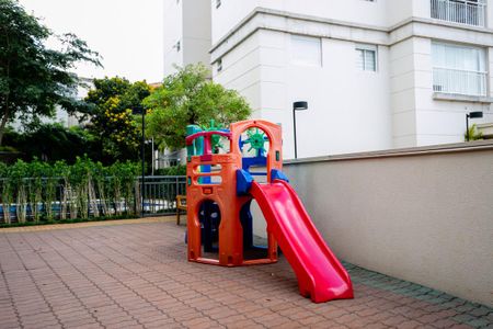 Apartamento à venda com 103m², 2 quartos e 2 vagas Apartamento à venda com 103m², 2 quartos e 2 vagasÁrea comum - Playground 1