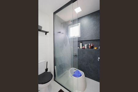 Apartamento à venda com 103m², 2 quartos e 2 vagas Apartamento à venda com 103m², 2 quartos e 2 vagasBanheiro da Suíte