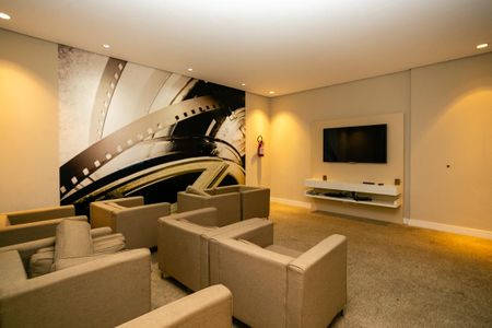 Apartamento à venda com 103m², 2 quartos e 2 vagas Apartamento à venda com 103m², 2 quartos e 2 vagasÁrea comum - Cinema