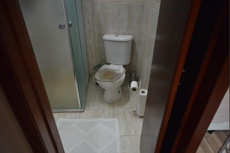 Casa à venda com 134m², 3 quartos e 4 vagasBanheiro da Suíte
