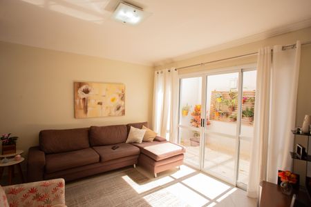 Casa de condomínio à venda com 180m², 3 quartos e 2 vagas Casa de condomínio à venda com 180m², 3 quartos e 2 vagasSala