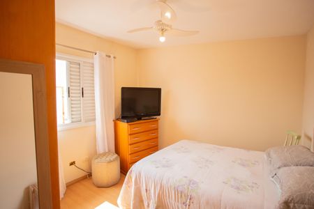 Casa de condomínio à venda com 180m², 3 quartos e 2 vagas Casa de condomínio à venda com 180m², 3 quartos e 2 vagasQuarto 1