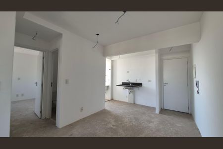 Sala de apartamento à venda com 2 quartos, 54m² em Vila Tibiriçá, Santo André
