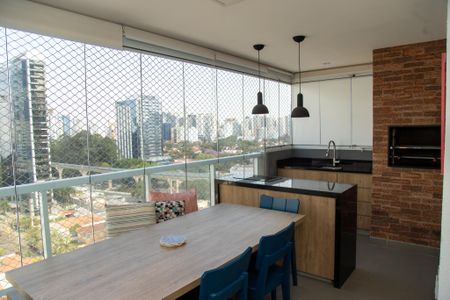 Apartamento à venda com 225m², 3 quartos e 4 vagasVaranda gourmet
