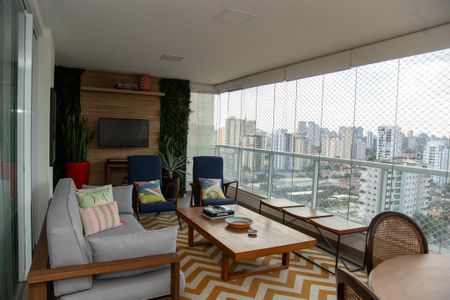 Apartamento à venda com 225m², 3 quartos e 4 vagasVaranda da Sala