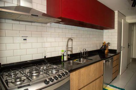 Apartamento à venda com 225m², 3 quartos e 4 vagasCozinha e Área de Serviço