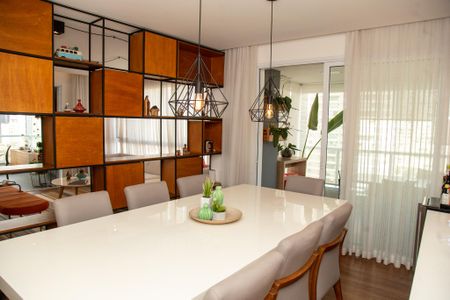 Apartamento à venda com 225m², 3 quartos e 4 vagasSala de Jantar