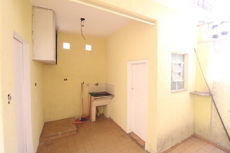 Casa à venda com 95m², 2 quartos e 2 vagasLavanderia