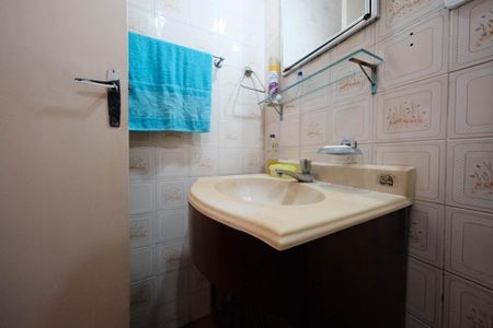 Casa à venda com 260m², 4 quartos e 2 vagasSuíte Banheiro