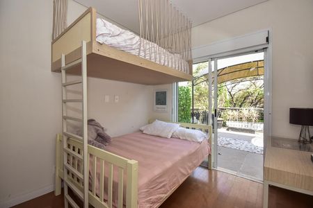 Casa de condomínio para alugar com 300m², 4 quartos e 3 vagasQuarto 2