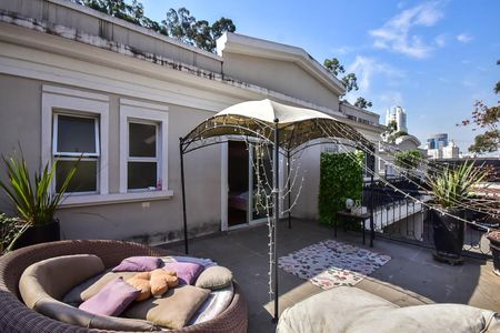 Casa de condomínio para alugar com 300m², 4 quartos e 3 vagasVaranda do Quarto 2