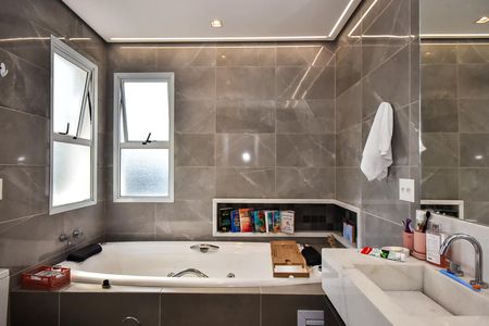 Casa de condomínio para alugar com 300m², 4 quartos e 3 vagasBanheiro Suíte