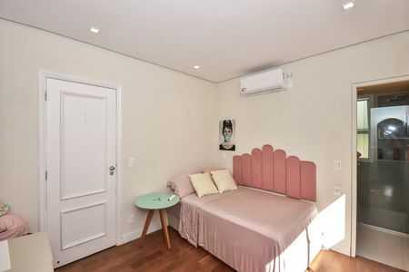 Casa de condomínio para alugar com 300m², 4 quartos e 3 vagasVaranda do Quarto 2