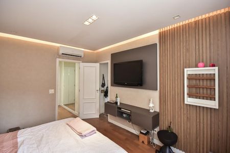 Casa de condomínio para alugar com 300m², 4 quartos e 3 vagasSuíte