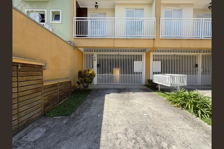 Apartamento à venda com 55m², 2 quartos e 1 vaga Apartamento à venda com 55m², 2 quartos e 1 vagaFachada