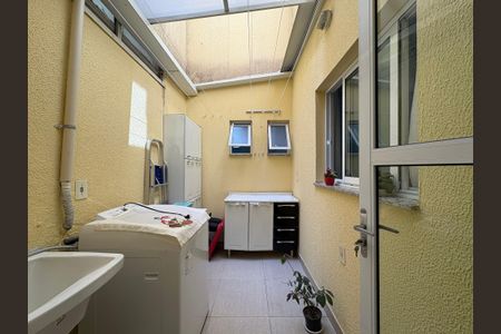 Apartamento à venda com 55m², 2 quartos e 1 vaga Apartamento à venda com 55m², 2 quartos e 1 vagaLavanderia